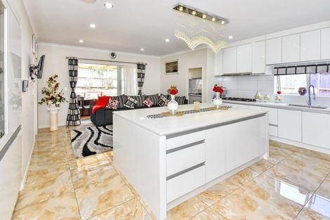 Photo of property in 5 Gortnest Place, Flat Bush, Auckland, 2019
