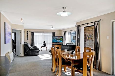 Photo of property in 2 Glencairn Road, Twizel, 7901