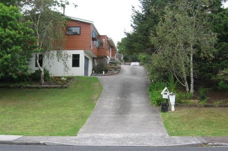 Photo of property in 2/17 Glamorgan Drive, Torbay, Auckland, 0630