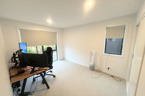 Photo of property in 42 Koreke Close, Kenepuru, Porirua, 5022