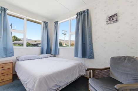 Photo of property in 11 Waitaki Drive East, Otematata, 9412