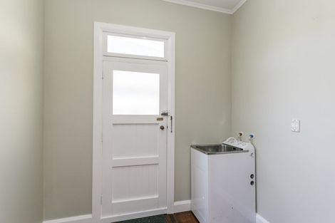 Photo of property in 59 Severn Street, Island Bay, Wellington, 6023