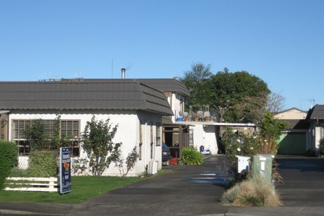 Photo of property in 1/414 Avenue Road West, Hastings, 4122