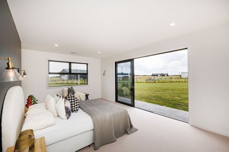 Photo of property in 11 Te Kahu Lane, Halcombe, 4779