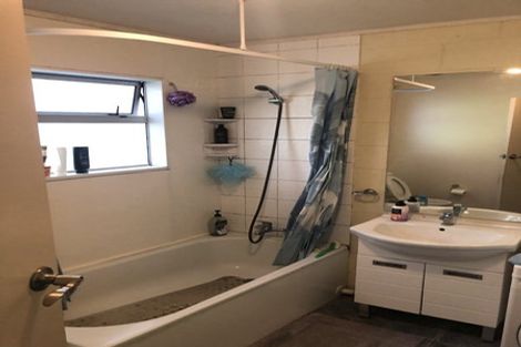 Photo of property in 57 Carrington Street, Lower Vogeltown, New Plymouth, 4310