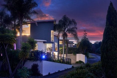 Photo of property in 30 Lowther Place, Taradale, Napier, 4112