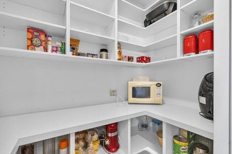 Photo of property in 10 Bofors Close, Wigram, Christchurch, 8042