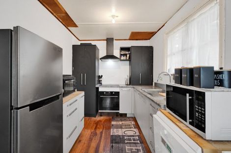 Photo of property in 10 Acourt Street, Hawera, 4610