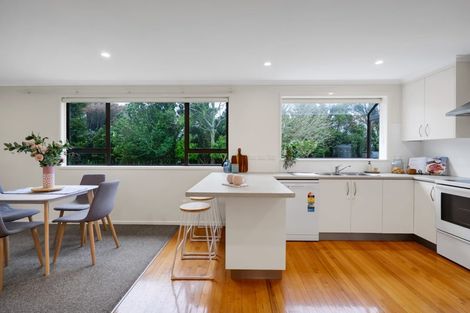 Photo of property in 352 Manutahi Road, Lepperton, New Plymouth, 4373