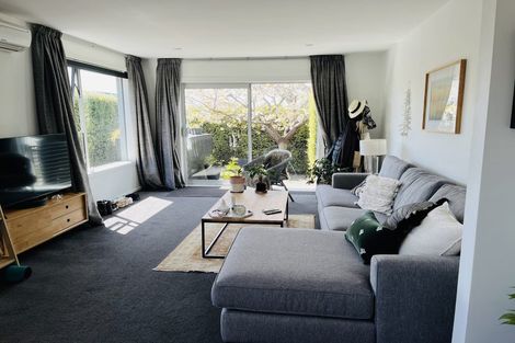 Photo of property in 1007 Colombo Street, St Albans, Christchurch, 8014