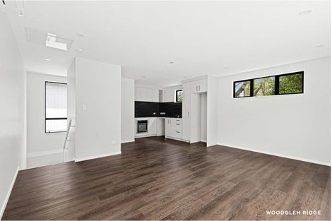 Photo of property in 38 Tokai Place, Glen Eden, 0602