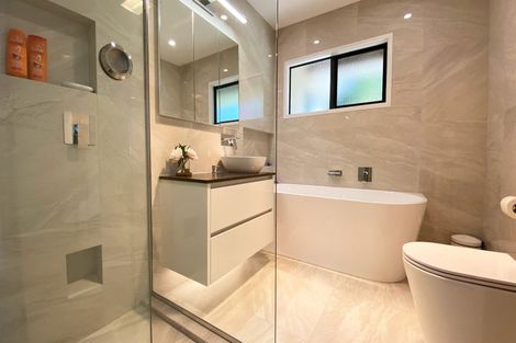 Photo of property in 34 Hayley Lane, East Tamaki Heights, Auckland, 2016