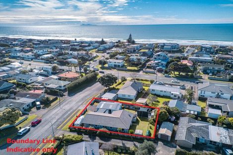 Photo of property in 32 Seaspray Drive, Mount Maunganui, 3116