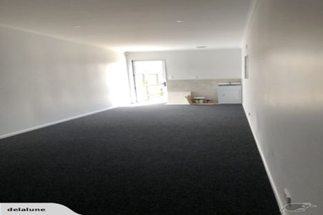 Photo of property in 40 Owen Chapman Drive, Red Beach, 0932