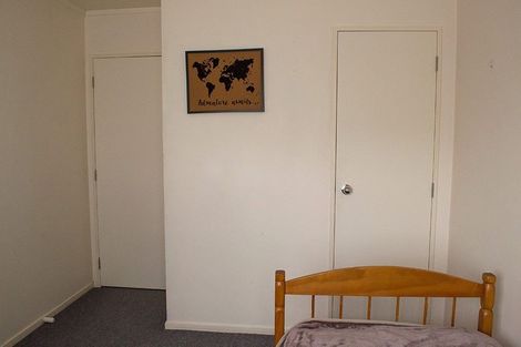 Photo of property in 95 Seaview Road, Glenfield, Auckland, 0629