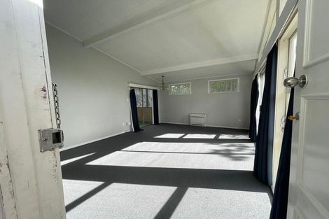 Photo of property in 26 Crompton Road, Massey, Auckland, 0614