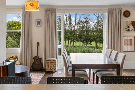 Photo of property in 124 Rimmer Road, Helensville, 0875