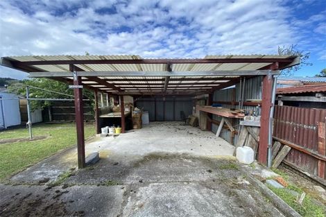 Photo of property in 16 Moeraki Road, Maoribank, Upper Hutt, 5018