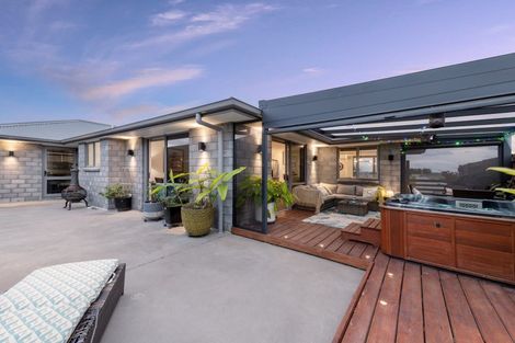 Photo of property in 32 Sabre Street, Papamoa Beach, Papamoa, 3118