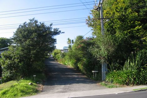 Photo of property in 2/9 Hogans Road, Glenfield, Auckland, 0629