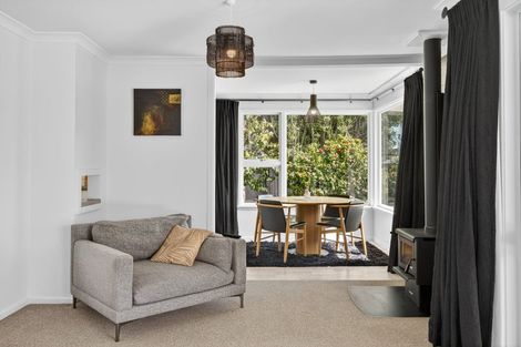 Photo of property in 100 Avondale Road, Avondale, Christchurch, 8061