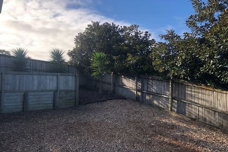 Photo of property in 65 Kirikiri Drive, Papakura, 2110