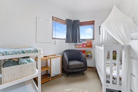 Photo of property in 2/310 Glenvar Road, Torbay, Auckland, 0630