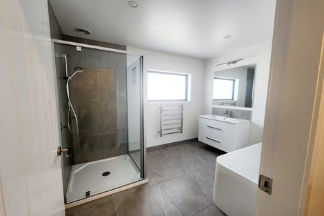 Photo of property in 5 Thorn Place, Levin, 5510