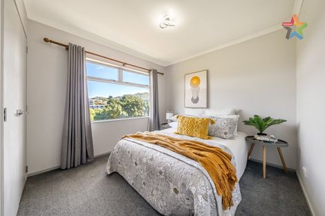 Photo of property in 18 Cresswell Place, Johnsonville, Wellington, 6037