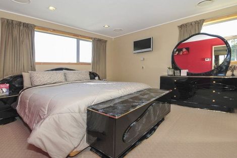 Photo of property in 3 Lone Tree Grove, Kelson, Lower Hutt, 5010