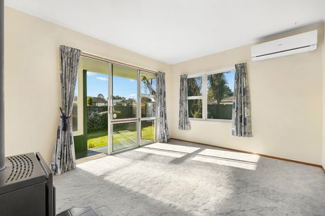 Photo of property in 36 Pensacola Crescent, Broomfield, Christchurch, 8042