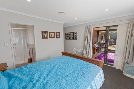 Photo of property in 6 Magnolia Crescent, Tawhero, Whanganui, 4501