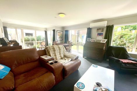 Photo of property in 2/28 Third Avenue, Tauranga, 3110