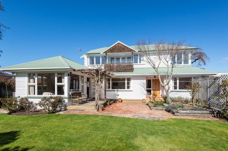 Photo of property in 37 Holly Road, St Albans, Christchurch, 8014