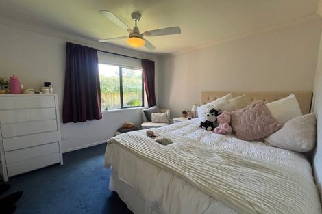 Photo of property in 19 Lough Bourne Drive, Pukekohe, 2120