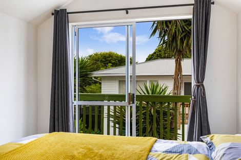 Photo of property in 41 Colwill Road, Massey, Auckland, 0614