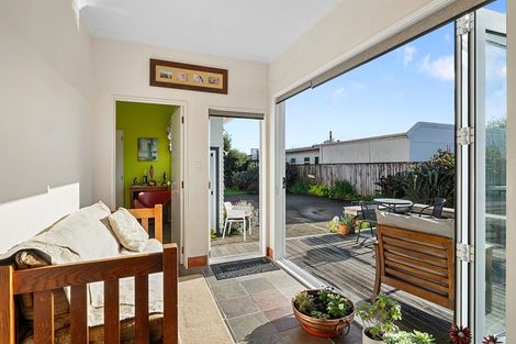 Photo of property in 24 Richmond Street, Fitzroy, New Plymouth, 4312