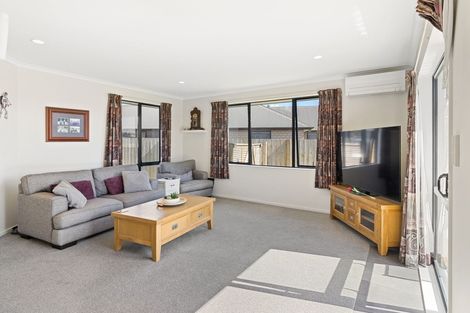 Photo of property in 19 Everton Place, Grandview Heights, Hamilton, 3200
