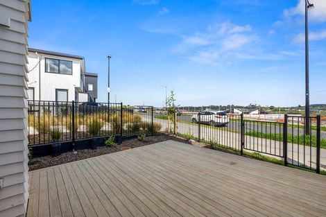 Photo of property in 5/9 Bronzewater Drive, Silverdale, 0932