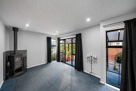 Photo of property in 18 Frensham Crescent, Woolston, Christchurch, 8062