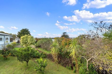 Photo of property in 124 Tuhikaramea Road, Dinsdale, Hamilton, 3204