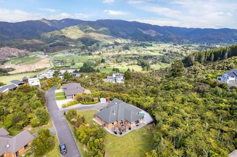 Photo of property in 65 Mount Marua Way, Timberlea, Upper Hutt, 5018