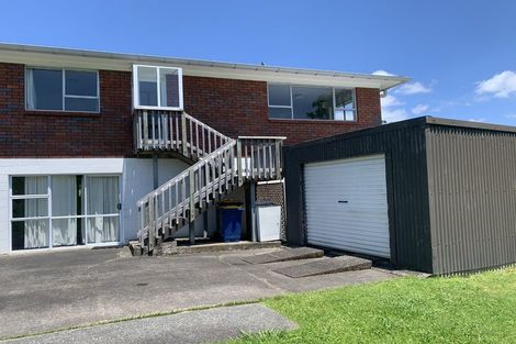 Photo of property in 10 Ciprian Place, Henderson, Auckland, 0612
