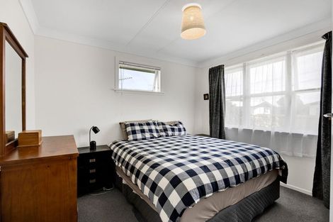 Photo of property in 24 Murray Avenue, Hawera, 4610