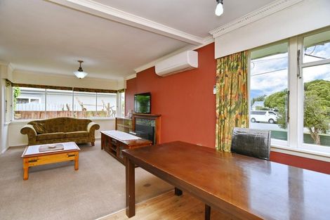Photo of property in 37 Mackworth Street, Woolston, Christchurch, 8062