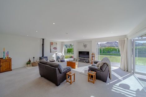 Photo of property in 3 Highgrove Place, Waipukurau, 4200