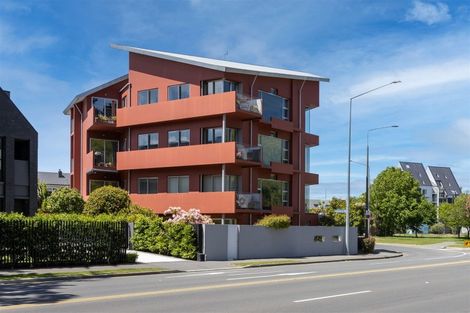 Photo of property in 82d Park Terrace, Christchurch Central, Christchurch, 8013