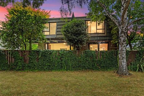 Photo of property in 10 Rembrandt Place, Burnside, Christchurch, 8053