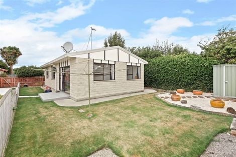 Photo of property in 92b Englefield Road, Northwood, Christchurch, 8051