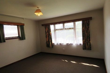 Photo of property in 32 Sawyers Arms Road, Northcote, Christchurch, 8052